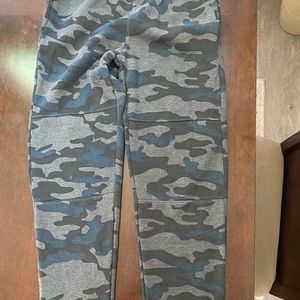 Brand new long pants for kids size M(10/12) Army